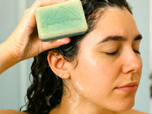 Load image into Gallery viewer, Egyptian Miracles Golden Oasis Shampoo Bar - Vegan and Cruelty Free with Free Reusable Bag and Free Shampoo Bar Dish